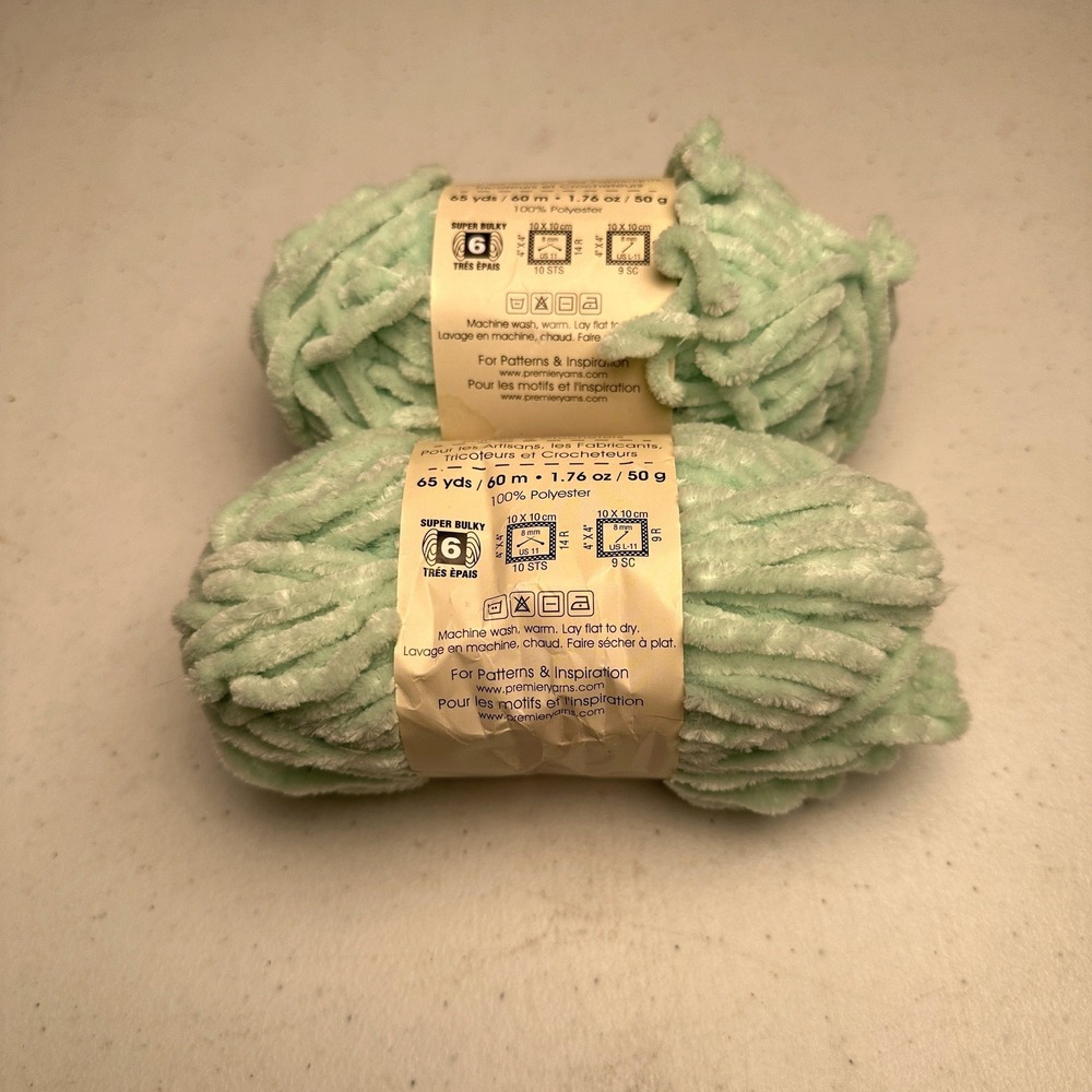 Premier Just Chenille Yarn Mint Green Super Bulky 2 Skeins Matching Lot# - Picture 2 of 4